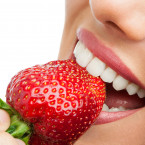 S vybělením vašich zubů vám pomohou třeba jahody