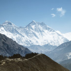 Mount Everest odhaluje těla mrtvých horolezců