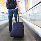 Pokud kufr narvete k prasknutí, letecká společnost vám pravděpodobně náhradu za poškození nepřizná