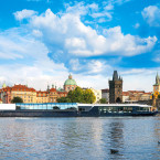 Plavba lodí s lodní restaurací v Praze probíhá celoročně, protože v každém ročním období mají co nabídnout